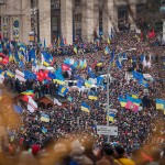 Euromaidan Kyiv 1-12-13 by Gnatoush (http://www.flickr.com/photos/11036666@N08/11155511025/) (CC BY 2.0)
