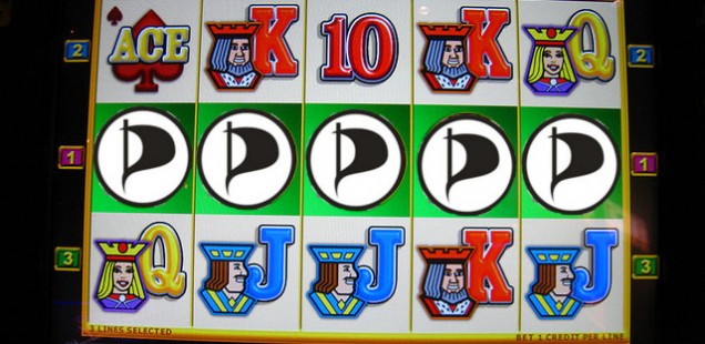 A fruit machine with Pirate logos as a winning line